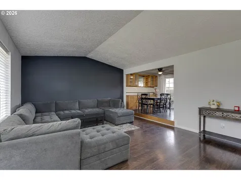 1022 NE 196th Avenue Portland OR 97230