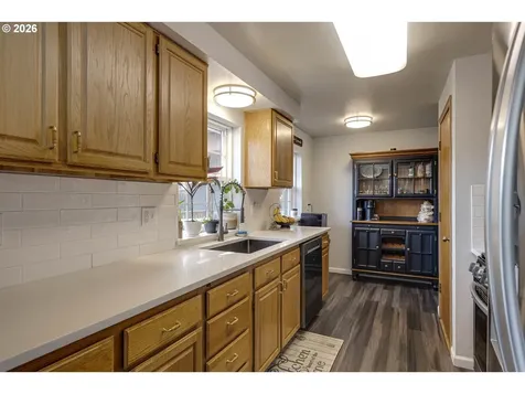 1022 NE 196th Avenue Portland OR 97230