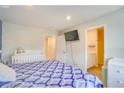 2804 N 3rd Way Ridgefield WA 98642