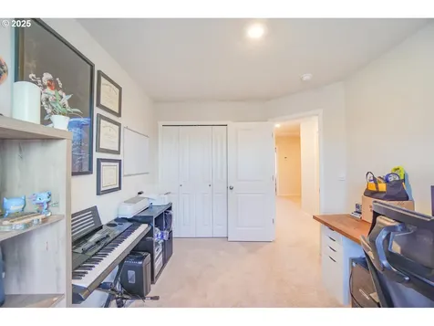 2804 N 3rd Way Ridgefield WA 98642