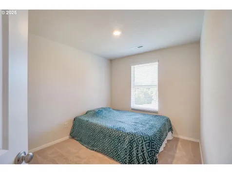 2804 N 3rd Way Ridgefield WA 98642