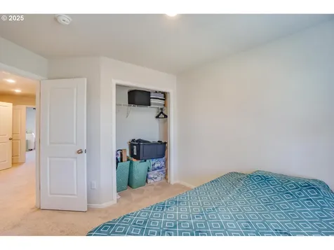 2804 N 3rd Way Ridgefield WA 98642