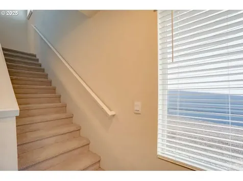 2804 N 3rd Way Ridgefield WA 98642