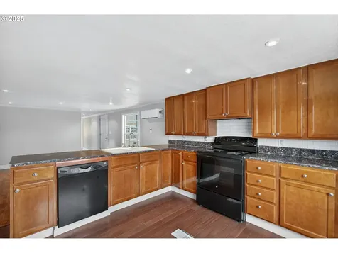 681 SW Concord Way Beaverton OR 97006