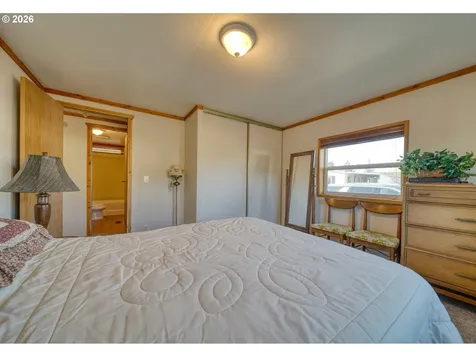 51550 SE 6th Street Scappoose OR 97056