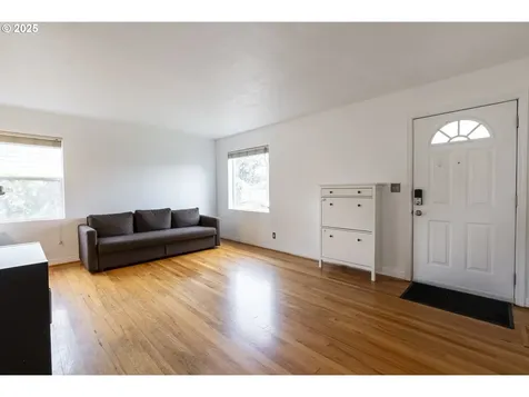 1215 NE 80th Avenue Portland OR 97213