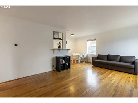 1215 NE 80th Avenue Portland OR 97213