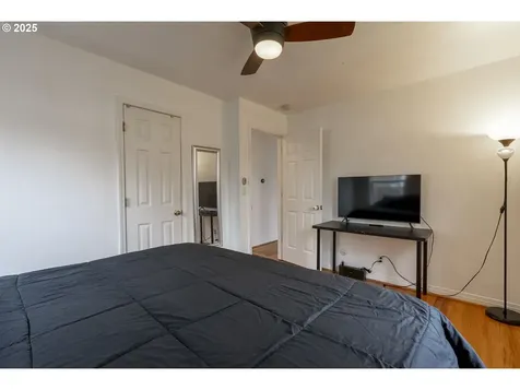 1215 NE 80th Avenue Portland OR 97213