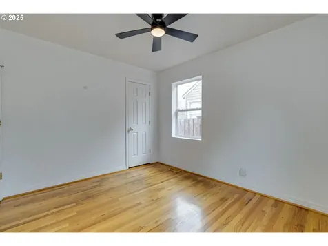 1215 NE 80th Avenue Portland OR 97213