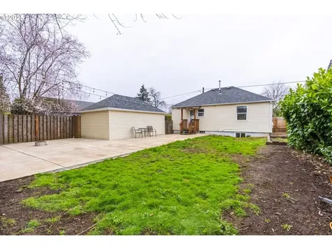 1215 NE 80th Avenue Portland OR 97213