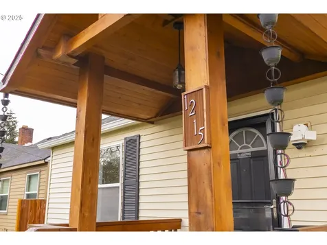 1215 NE 80th Avenue Portland OR 97213