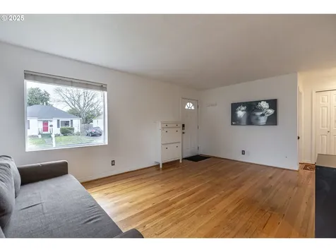1215 NE 80th Avenue Portland OR 97213