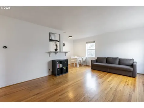 1215 NE 80th Avenue Portland OR 97213