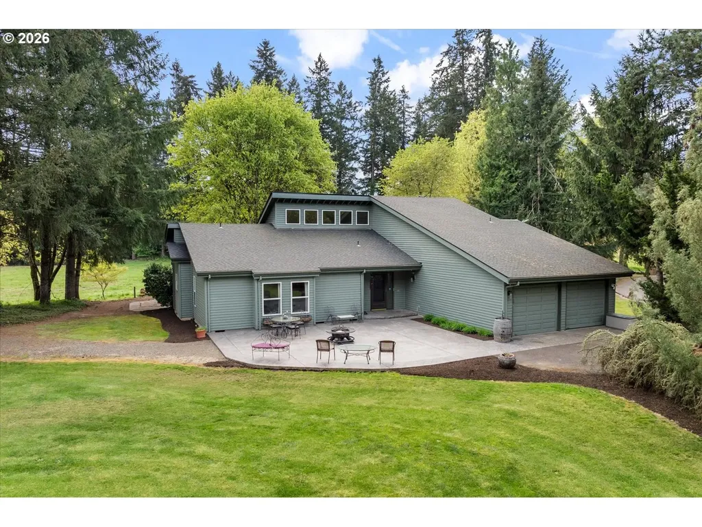 31200 SW Peach Cove Road West Linn OR 97068