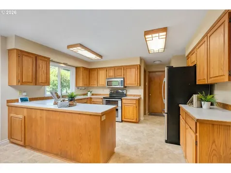 31200 SW Peach Cove Road West Linn OR 97068