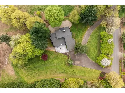 31200 SW Peach Cove Road West Linn OR 97068