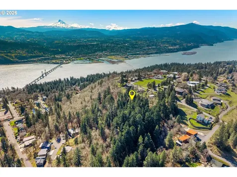 735 NW Strawberry Mountain Road White Salmon WA 98672
