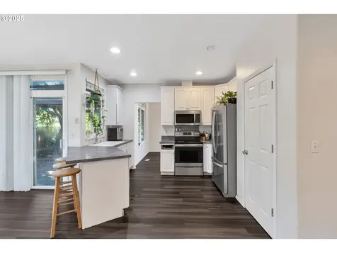 1817 SE 186th Place Vancouver WA 98683