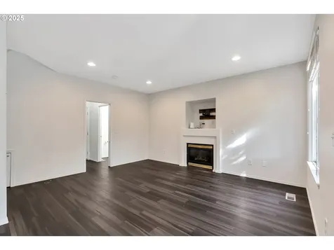 1817 SE 186th Place Vancouver WA 98683