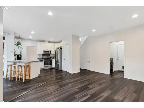 1817 SE 186th Place Vancouver WA 98683