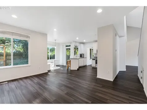1817 SE 186th Place Vancouver WA 98683