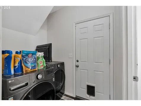 1817 SE 186th Place Vancouver WA 98683