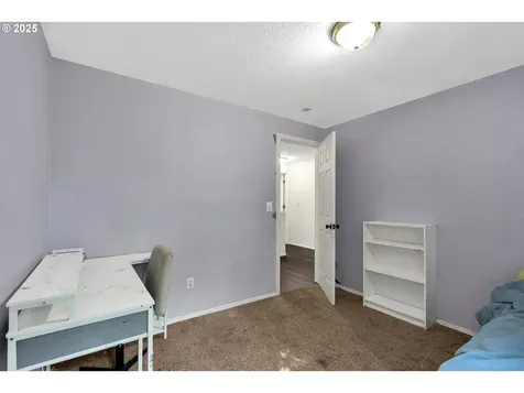 1817 SE 186th Place Vancouver WA 98683