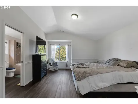 1817 SE 186th Place Vancouver WA 98683