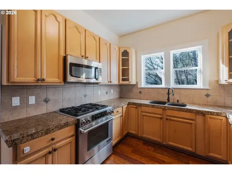 110 W 8th Street The Dalles OR 97058
