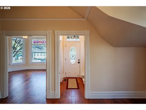 110 W 8th Street The Dalles OR 97058