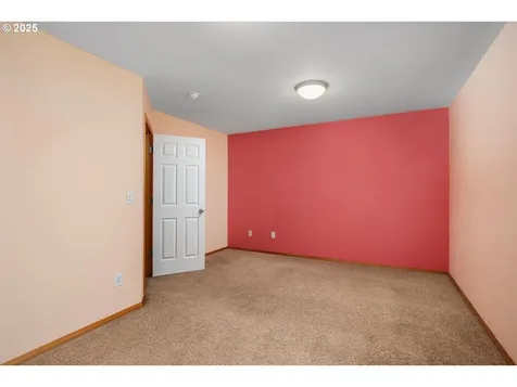 17802 SE 16th Street Vancouver WA 98683