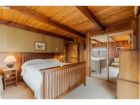 3015 NW Keel Avenue Lincoln City OR 97367