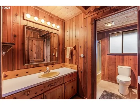 3015 NW Keel Avenue Lincoln City OR 97367