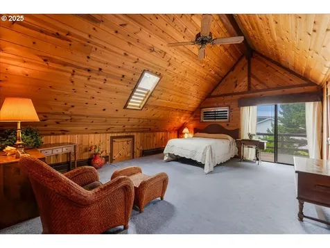 3015 NW Keel Avenue Lincoln City OR 97367