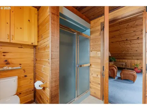 3015 NW Keel Avenue Lincoln City OR 97367