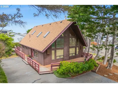 3015 NW Keel Avenue Lincoln City OR 97367
