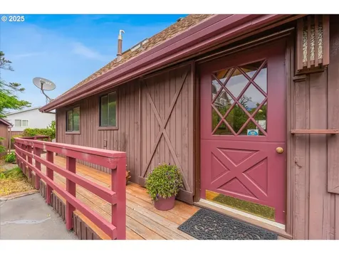 3015 NW Keel Avenue Lincoln City OR 97367