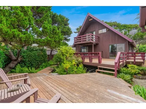 3015 NW Keel Avenue Lincoln City OR 97367