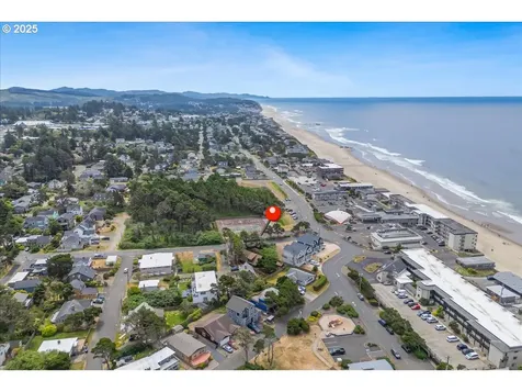 3015 NW Keel Avenue Lincoln City OR 97367