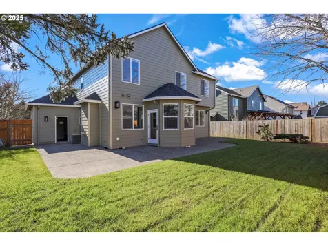 1253 NE Maureen Street Hillsboro OR 97124