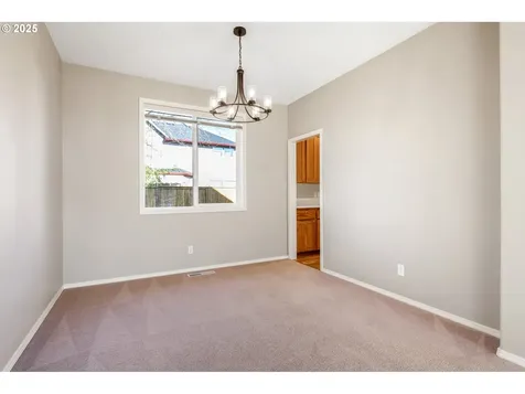 1253 NE Maureen Street Hillsboro OR 97124