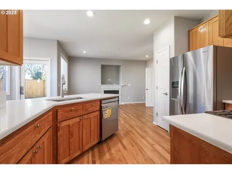 1253 NE Maureen Street Hillsboro OR 97124