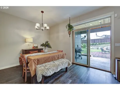 2307 E 6th Street La Center WA 98629