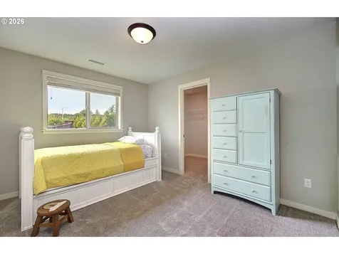 2307 E 6th Street La Center WA 98629