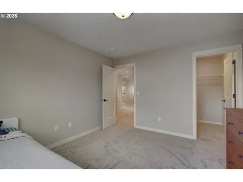 2307 E 6th Street La Center WA 98629