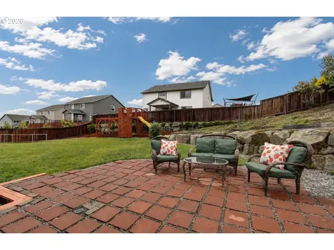 2307 E 6th Street La Center WA 98629