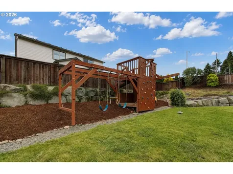 2307 E 6th Street La Center WA 98629