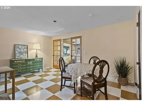 160 W Berkeley Street Gladstone OR 97027