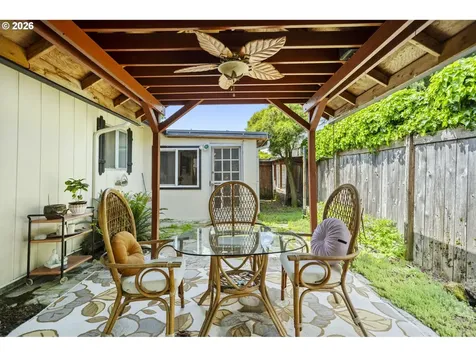 160 W Berkeley Street Gladstone OR 97027