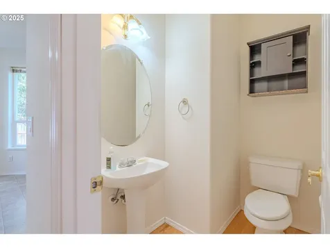 665 SW 24th Street Troutdale OR 97060